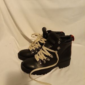 Kids boots